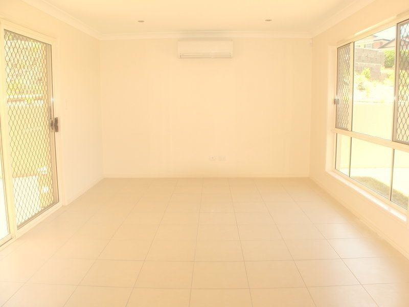 Mount Warren Park QLD 4207