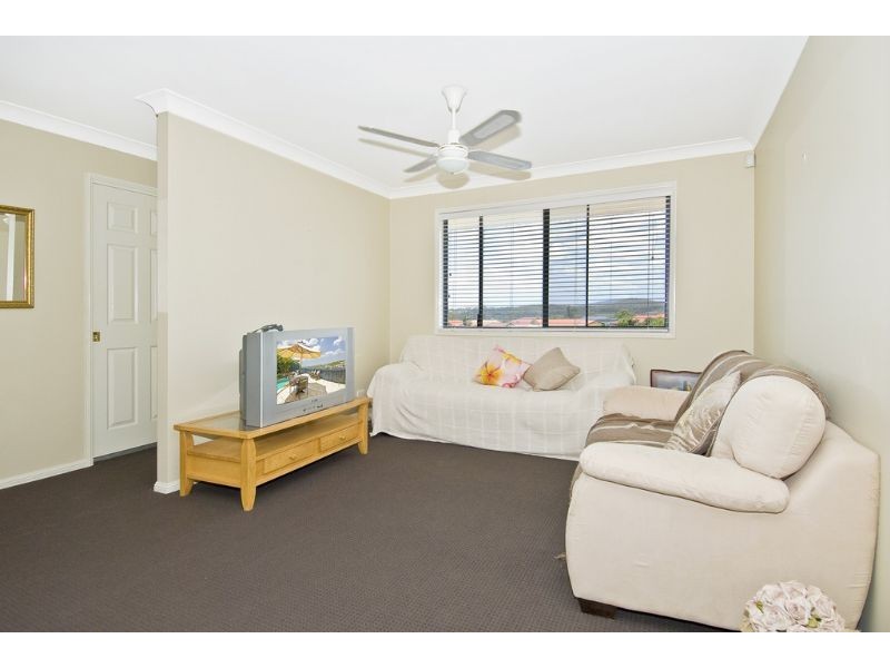 5  Barnhill Terrace, Edens Landing QLD 4207