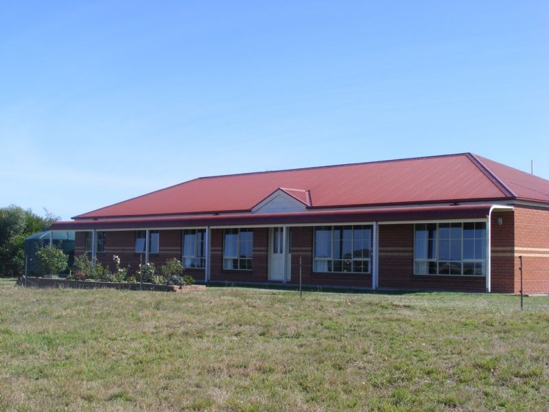 135 Gravel Pit Road, Inverloch VIC 3996