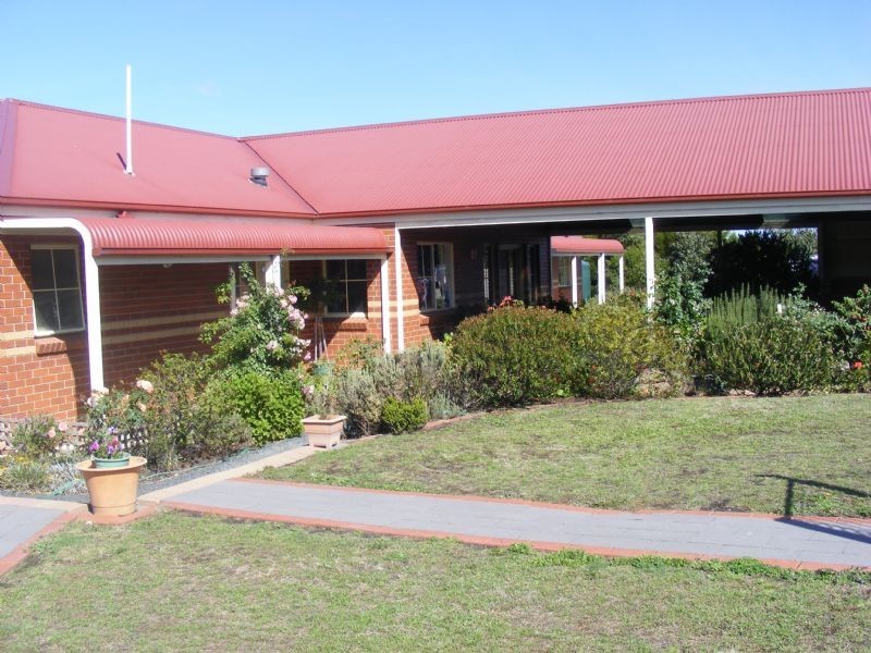 135 Gravel Pit Road, Inverloch VIC 3996