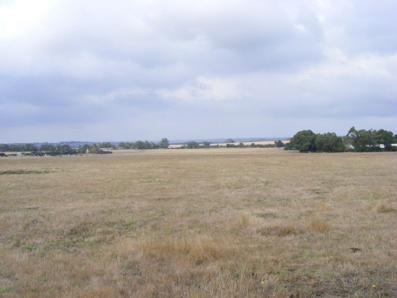 135 Gravel Pit Road, Inverloch VIC 3996