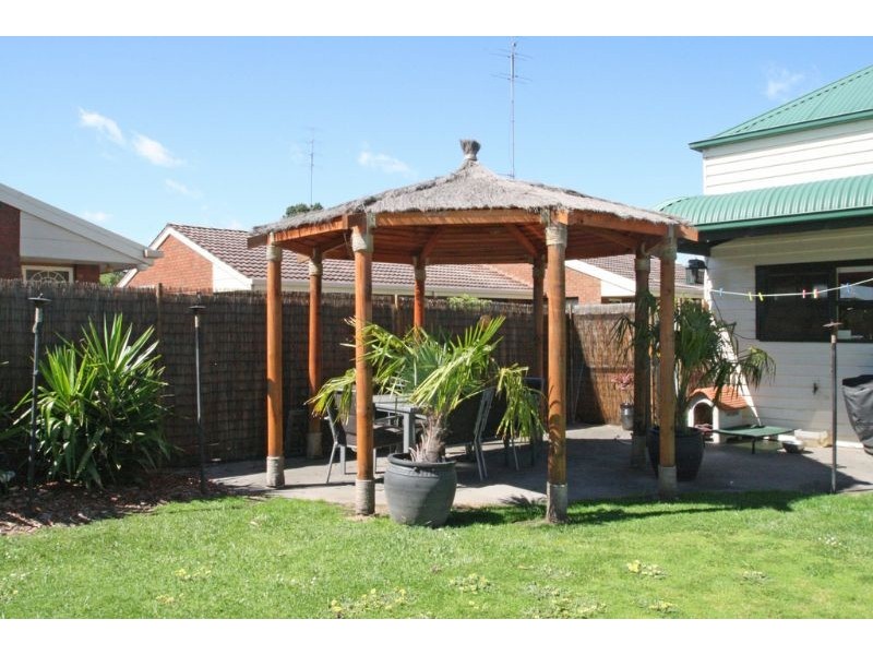 33 Peart Street, Leongatha VIC 3953