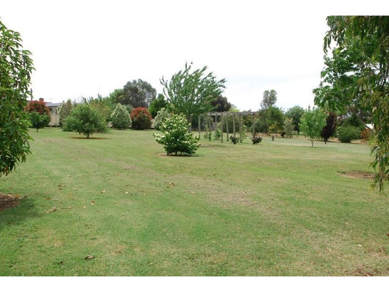 8A Louise Simon Court, Leongatha VIC 3953
