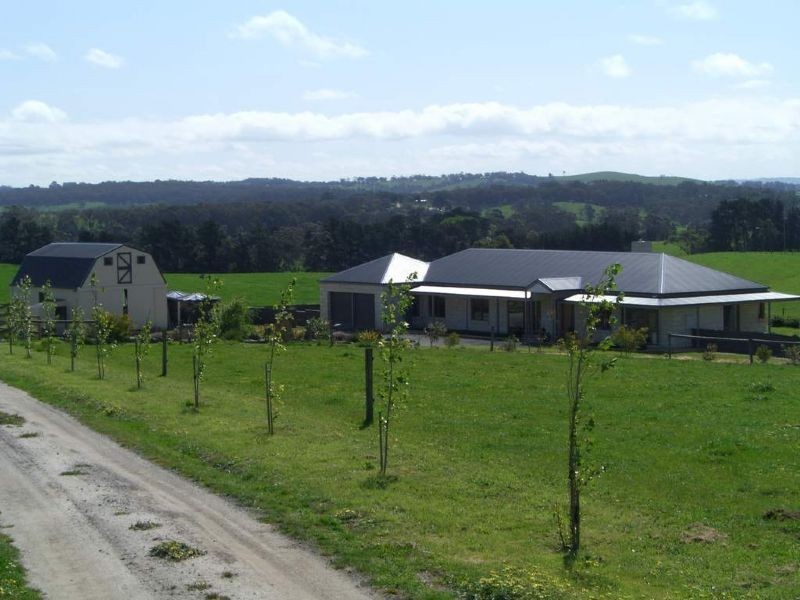 84 Martins Road, Meeniyan VIC 3956