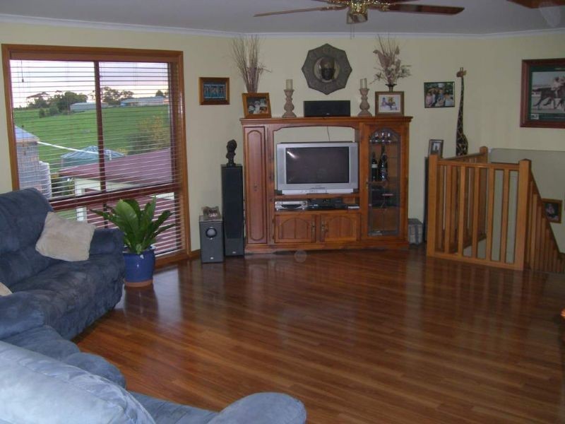 42-52 Geale Street, Meeniyan VIC 3956