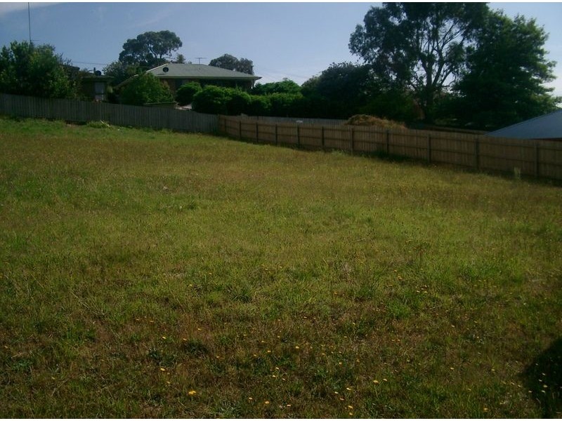 6 Silverback Place, Leongatha VIC 3953