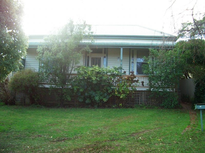 18 Church Street, Leongatha VIC 3953