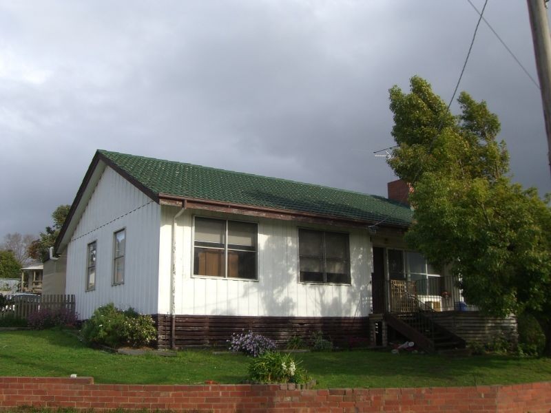 5 Bate Street, Leongatha VIC 3953