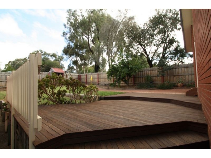 2 Griffin Road, Leongatha VIC 3953