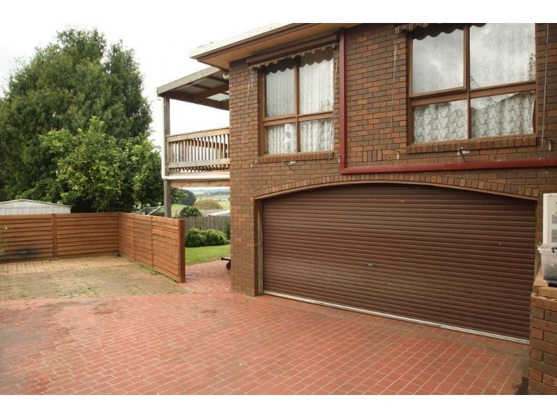 10 Walsh Court, Leongatha VIC 3953