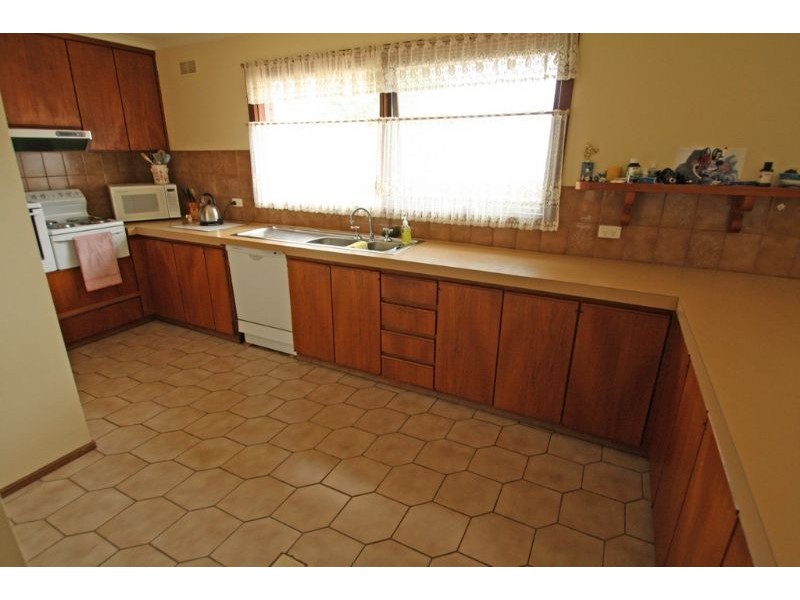 10 Walsh Court, Leongatha VIC 3953