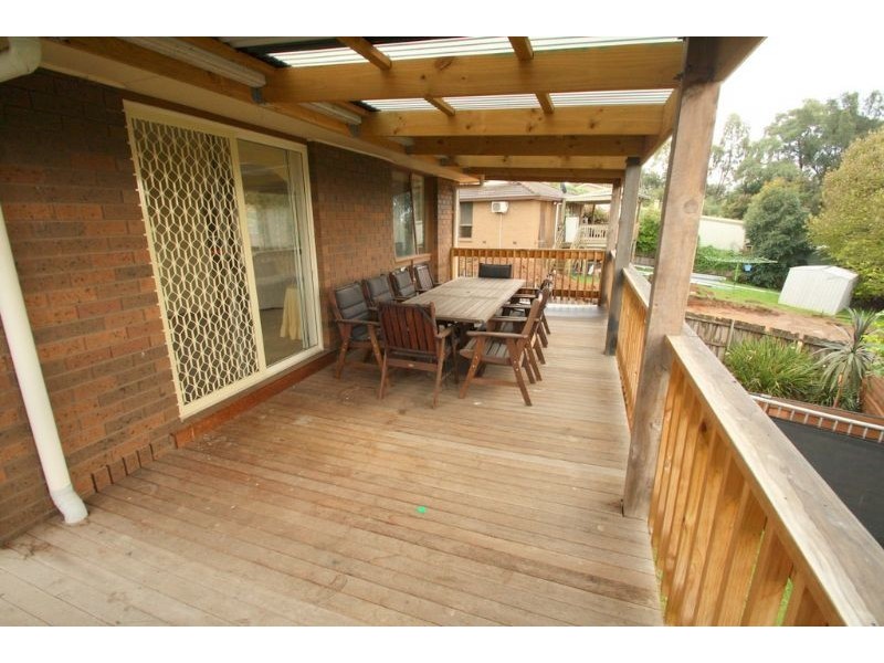 10 Walsh Court, Leongatha VIC 3953
