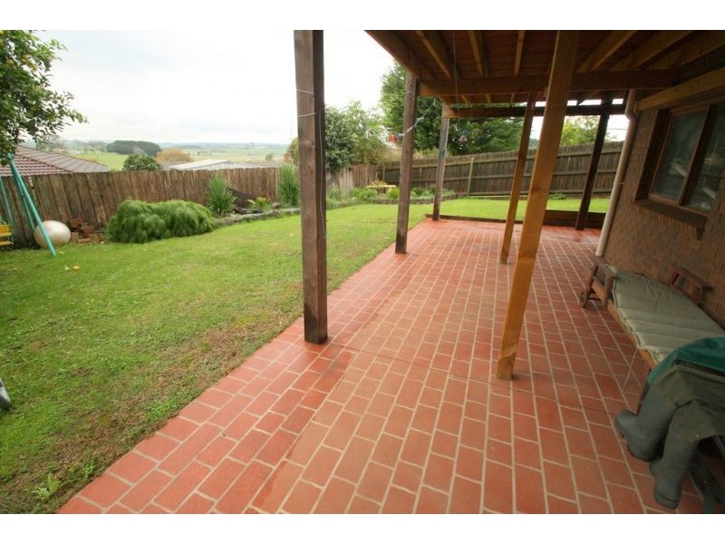 10 Walsh Court, Leongatha VIC 3953