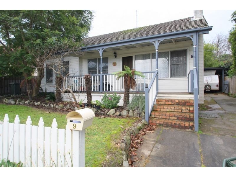 9 Lee Parade, Leongatha VIC 3953