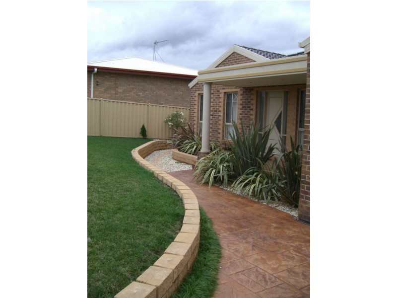 9 Park Drive, Leongatha VIC 3953