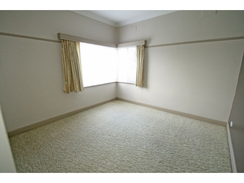 28 Young Street, Leongatha VIC 3953