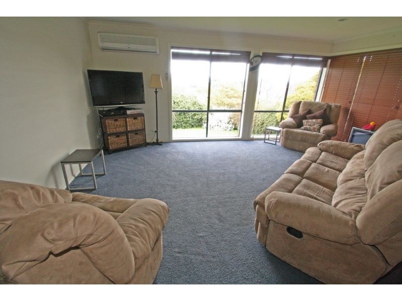 9 Blair Crescent, Leongatha VIC 3953