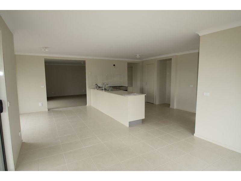 17 Laura Grove, Leongatha VIC 3953