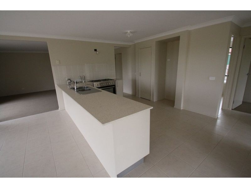 17 Laura Grove, Leongatha VIC 3953