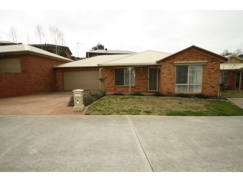 4/17 McDonald Street, Leongatha VIC 3953