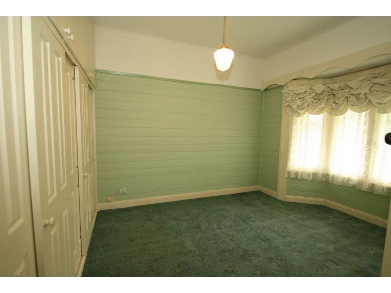 39 Bent Steet, Leongatha VIC 3953