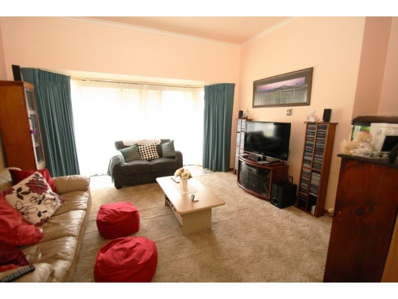 56 Jeffrey Street, Leongatha VIC 3953