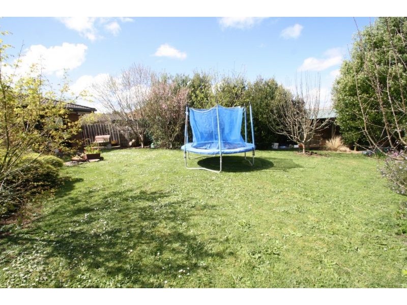 6 Noel Court, Leongatha VIC 3953