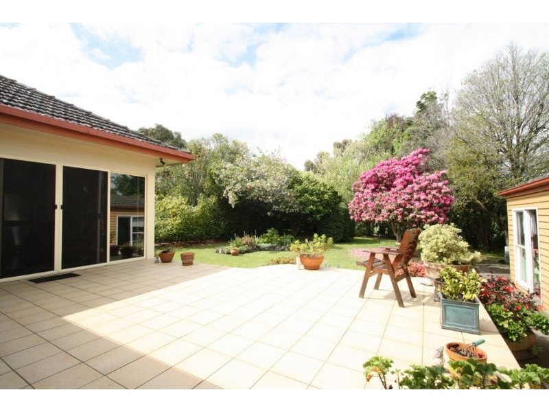 8 Ogilvy Street, Leongatha VIC 3953