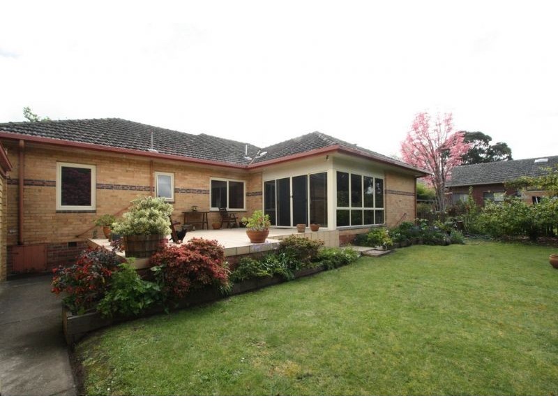 8 Ogilvy Street, Leongatha VIC 3953