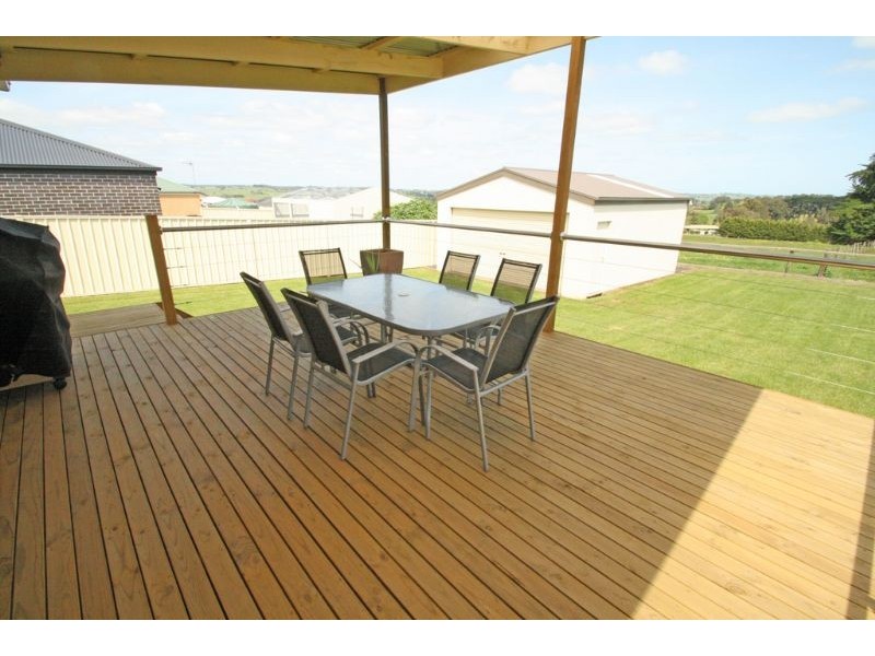 18 Parkside Close, Leongatha VIC 3953