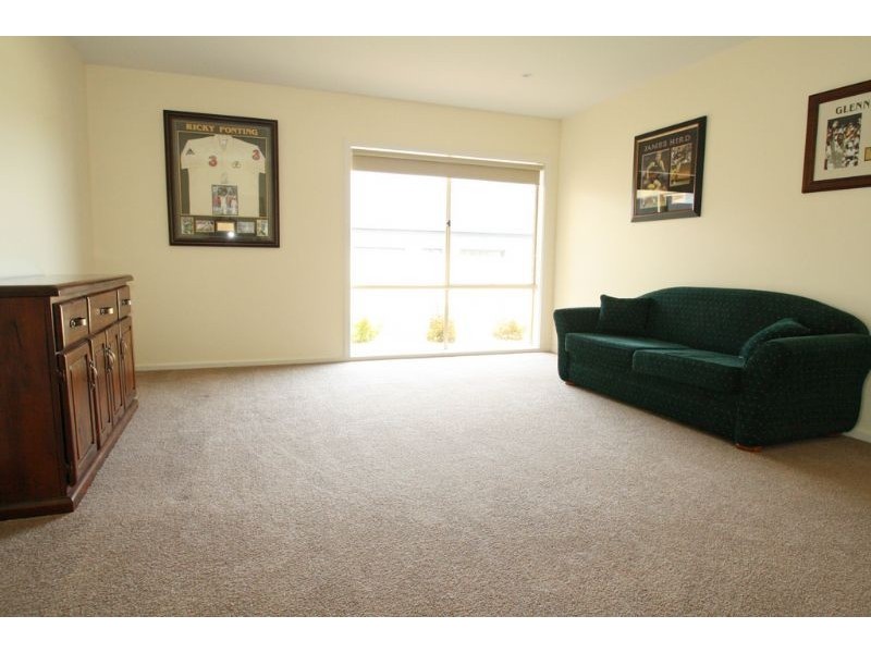 18 Parkside Close, Leongatha VIC 3953