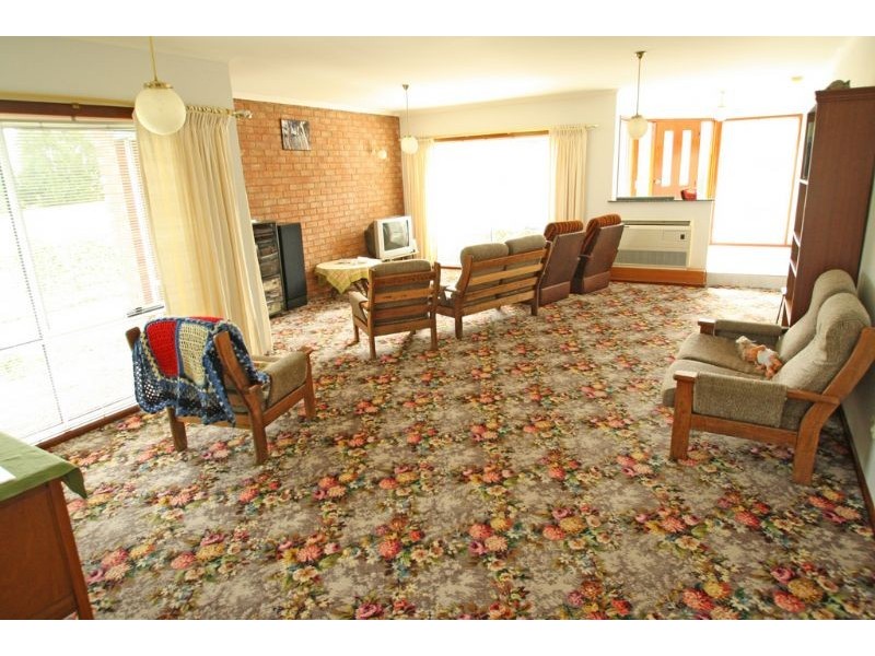 1 Ditchley Courty, Leongatha VIC 3953