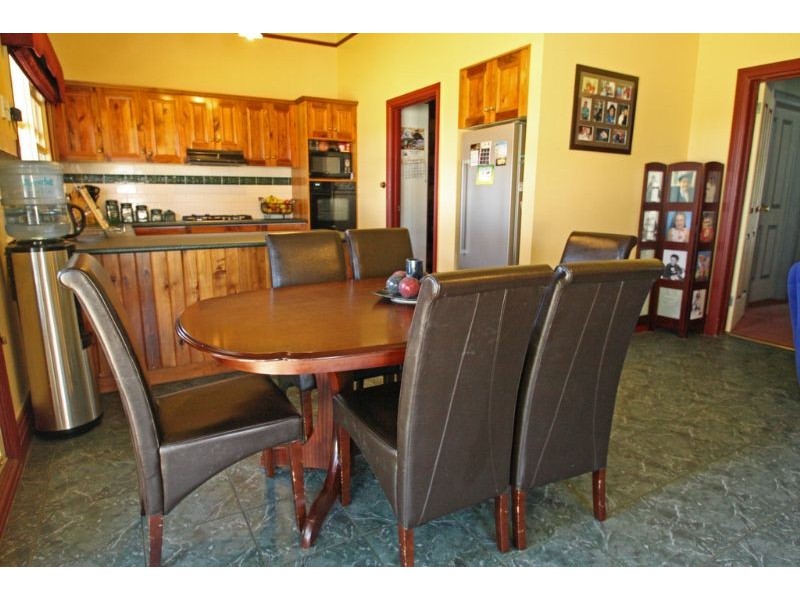 33 Peart Street, Leongatha VIC 3953