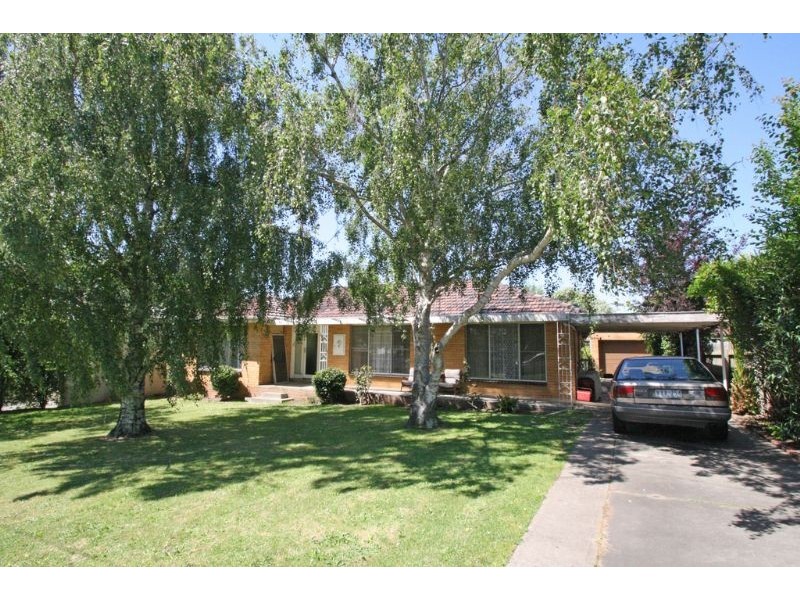 66 Ogilvy Street, Leongatha VIC 3953