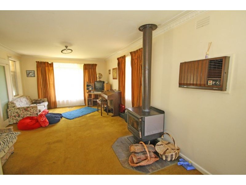 66 Ogilvy Street, Leongatha VIC 3953