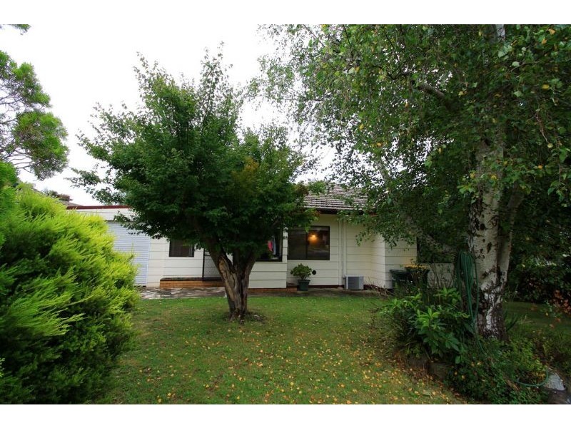 5 Olympic Court, Leongatha VIC 3953