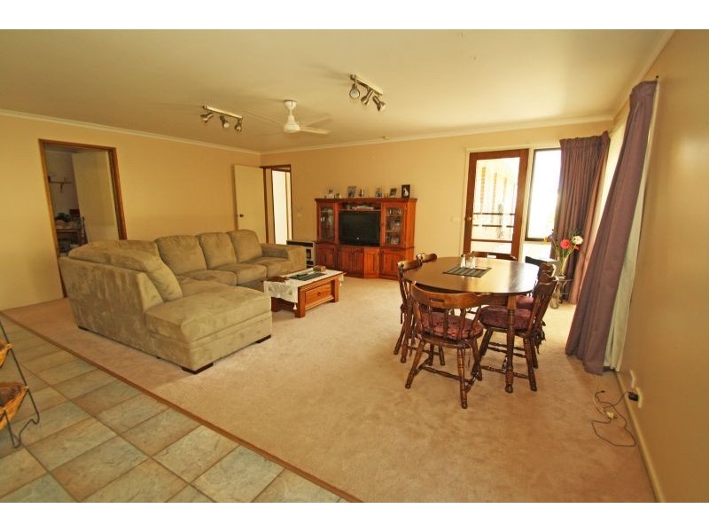 7 Noel Court, Leongatha VIC 3953