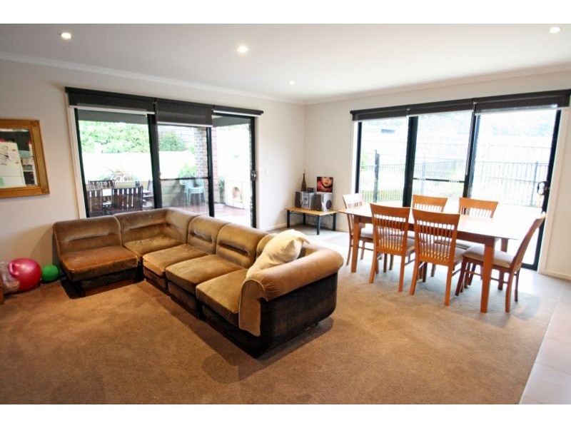 53 Chamberlain Drive, Leongatha VIC 3953