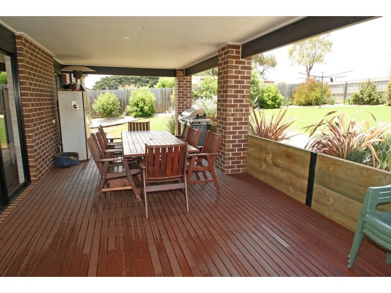 53 Chamberlain Drive, Leongatha VIC 3953