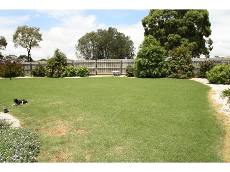 53 Chamberlain Drive, Leongatha VIC 3953