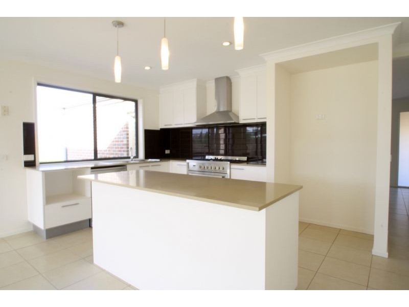 19 Laura Grove, Leongatha VIC 3953