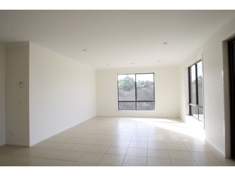 19 Laura Grove, Leongatha VIC 3953