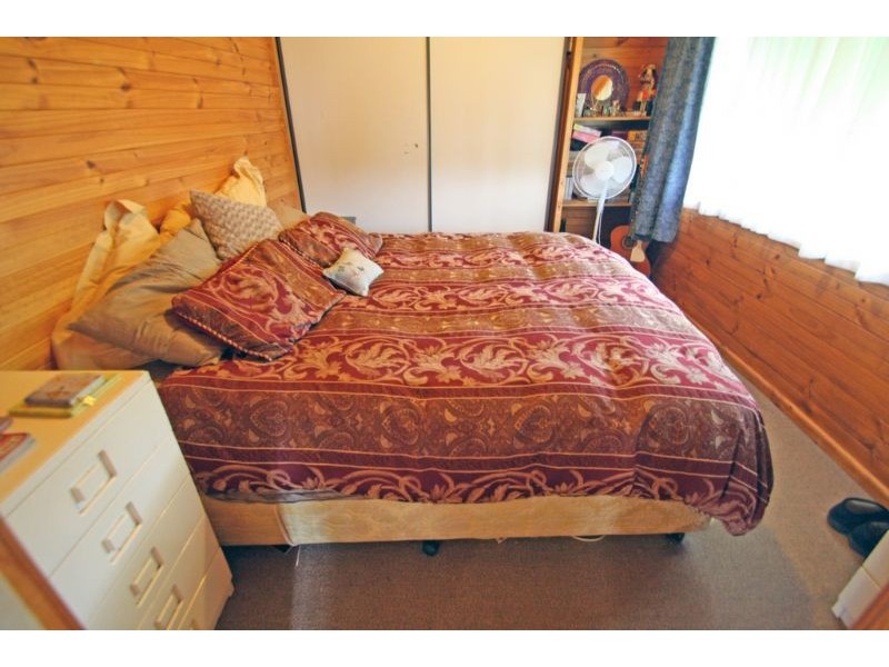 11 Gray Street, Leongatha VIC 3953