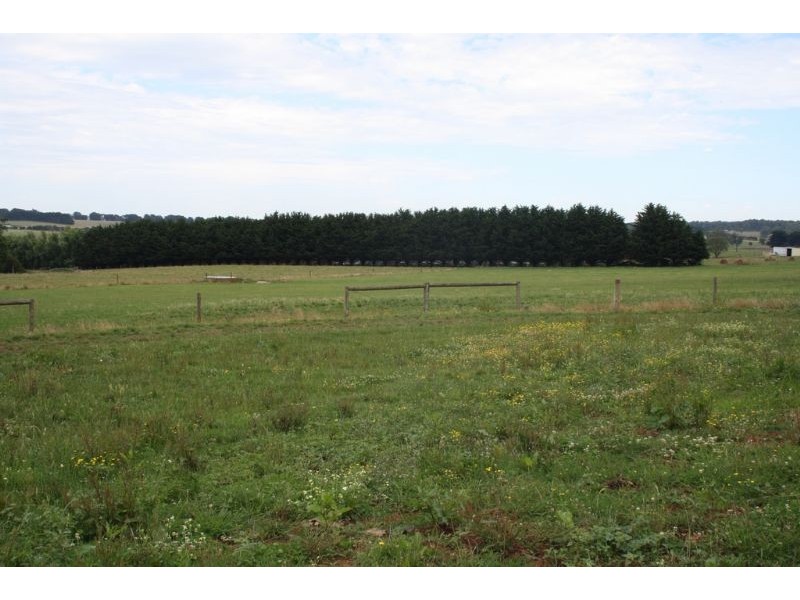 30 Simons Lane, Leongatha VIC 3953