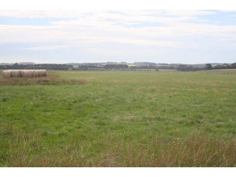 30 Simons Lane, Leongatha VIC 3953