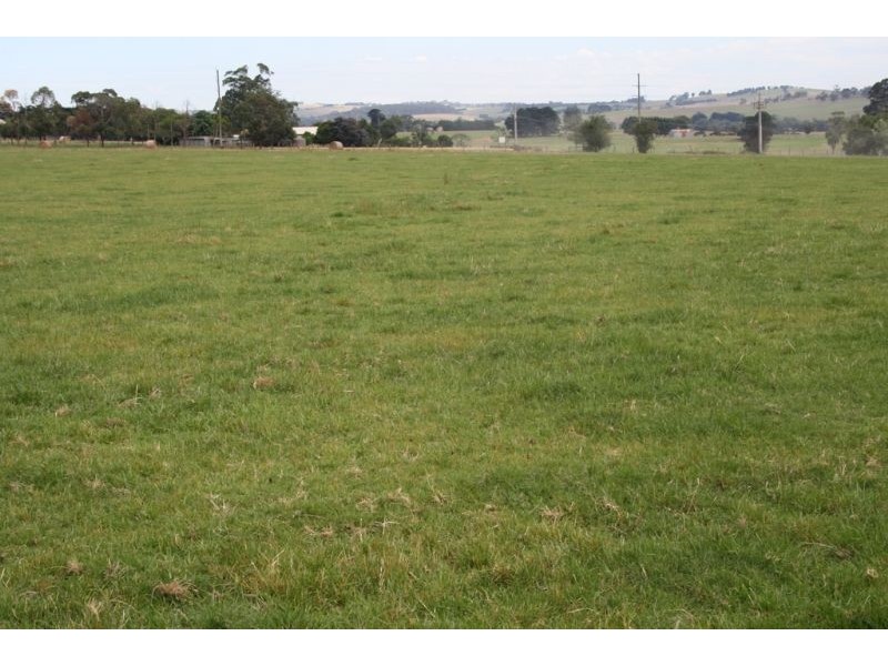 30 Simons Lane, Leongatha VIC 3953