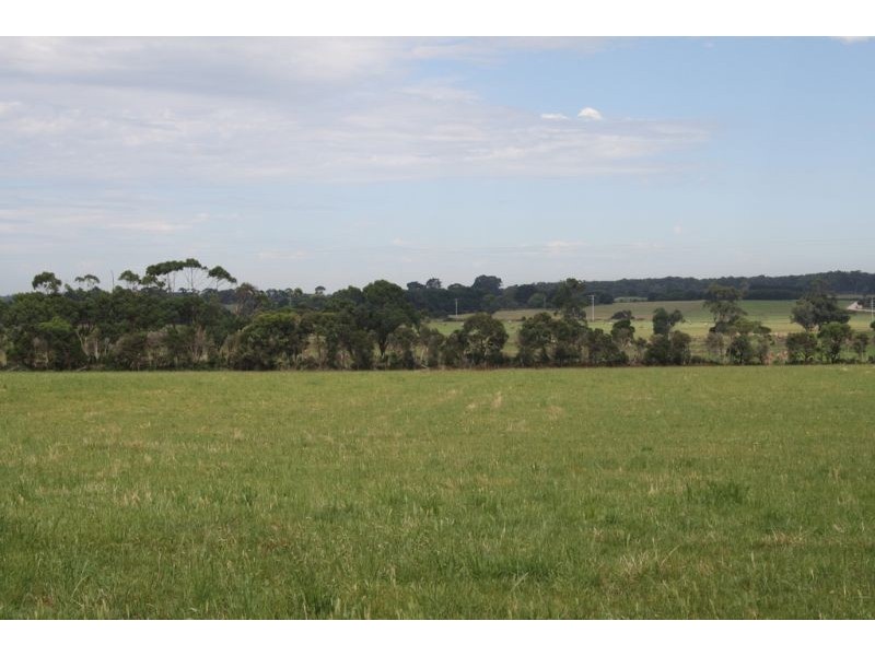 30 Simons Lane, Leongatha VIC 3953