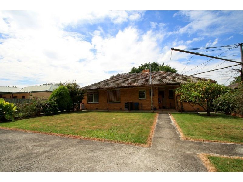 36 Bent Street, Leongatha VIC 3953