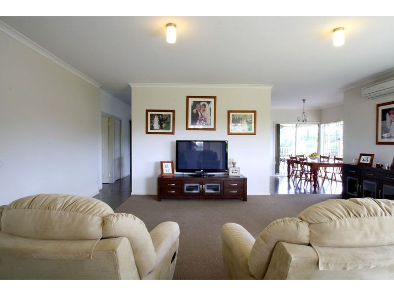 Lot1/3 Cambridge Crt, Leongatha VIC 3953
