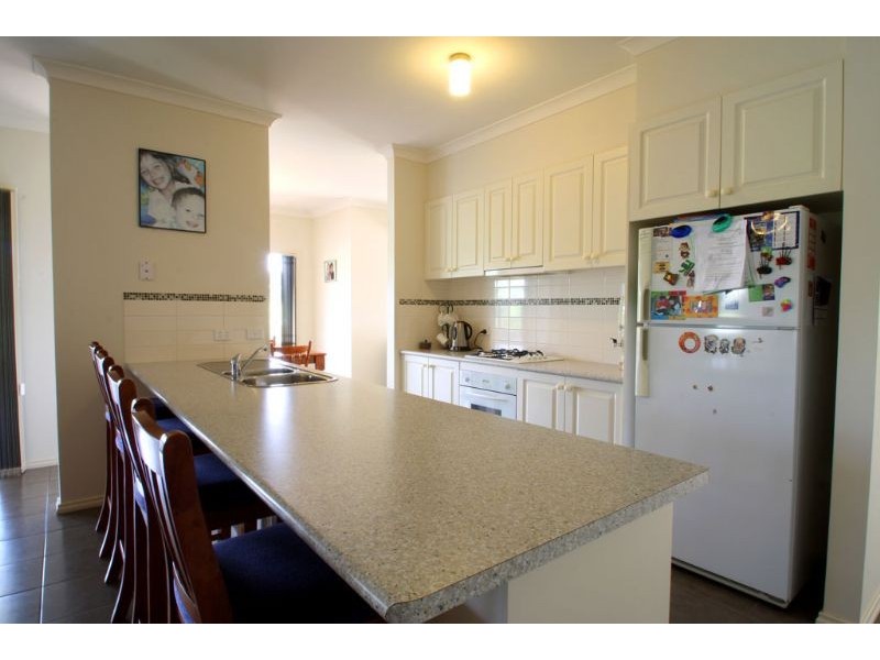Lot1/3 Cambridge Crt, Leongatha VIC 3953